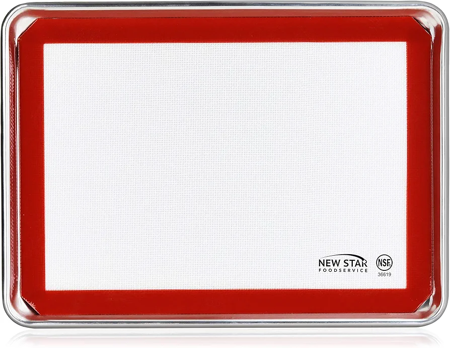New Star Foodservice 38439 Commercial-Grade 18-Gauge Aluminum Sheet Pan/Bun Pan & Silicone Baking Mat Set, 13" L x 18" W x 1" H (Half Size)