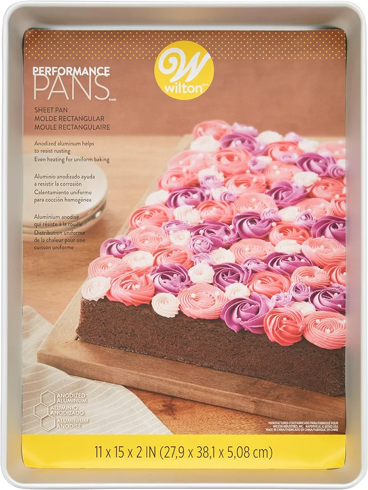 Wilton Performance Pans Medium Sheet Cake Pan, 11 x 15-Inch Cookie Sheet, Aluminum