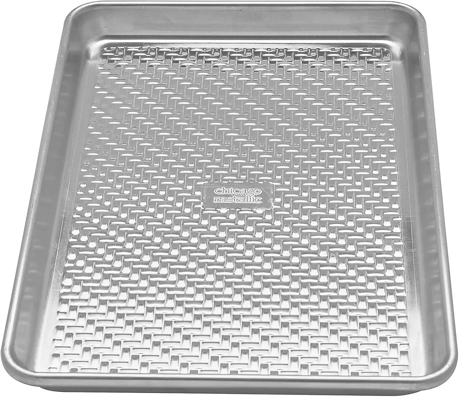 Chicago Metallic Uncoated Textured Aluminum Small Cookie/Baking Sheet, 9-Inch-by-13-Inch, Silver